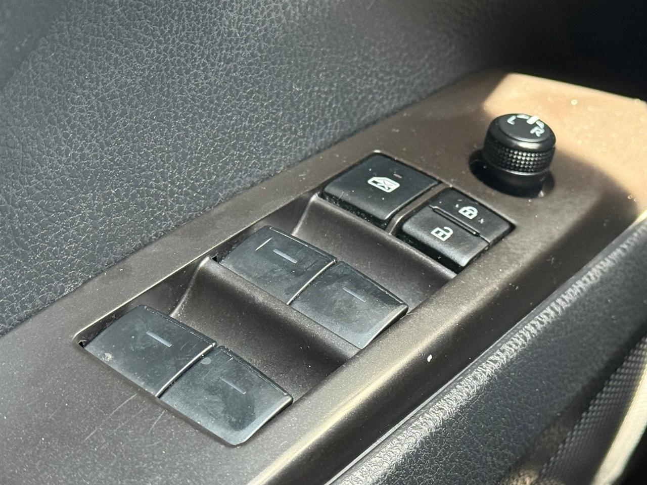 Toyota Camry  2023