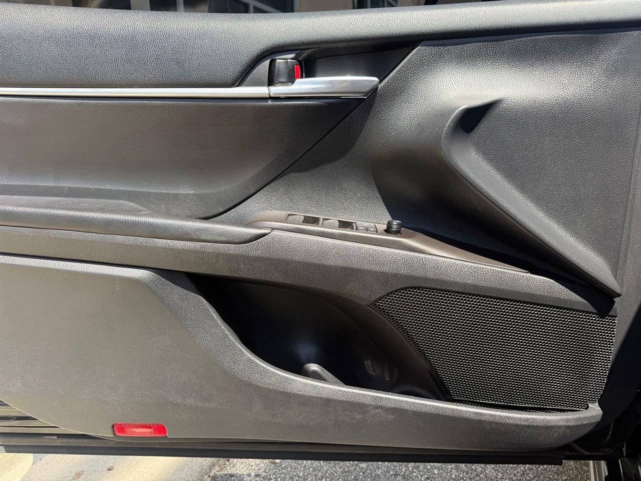 Toyota Camry  2023