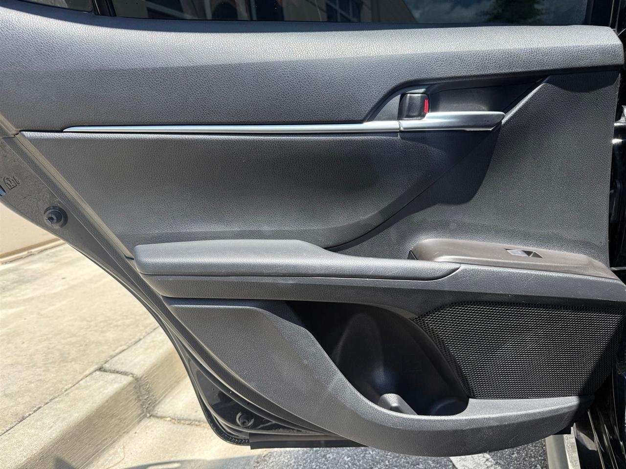 Toyota Camry  2023
