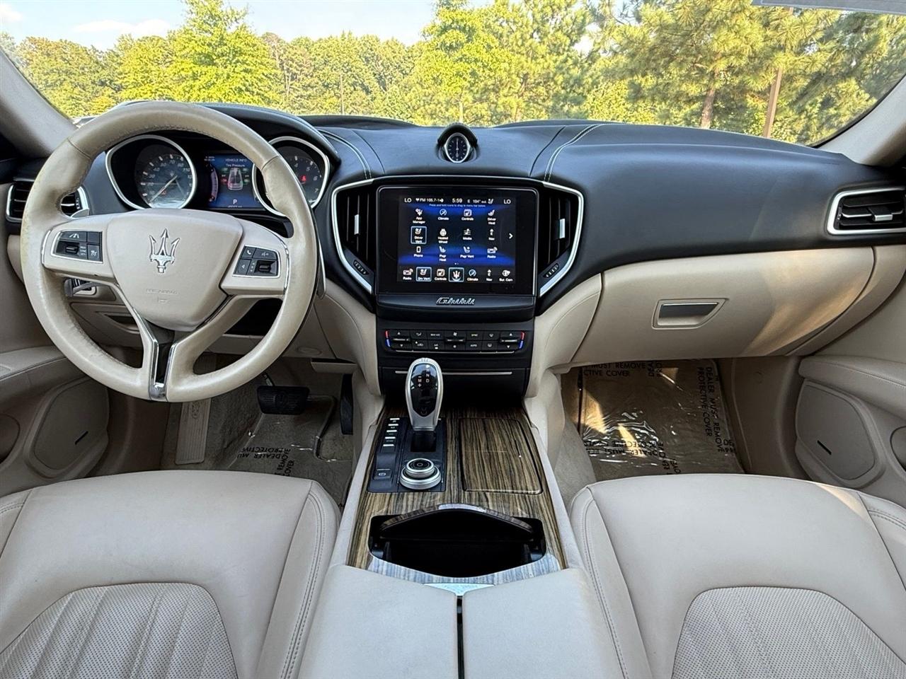 Maserati Ghibli  2017
