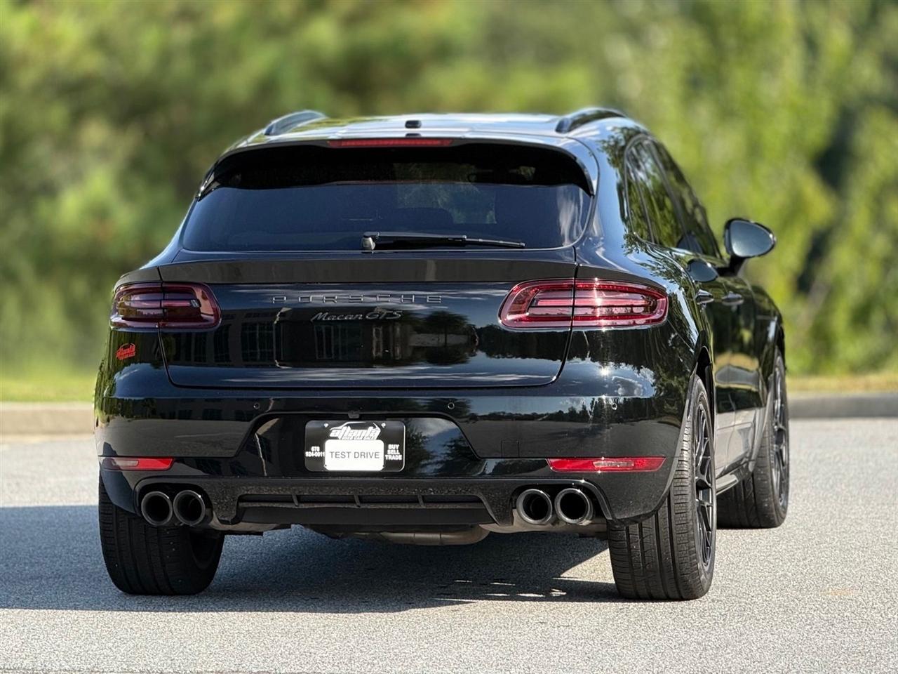 Porsche Macan  2017