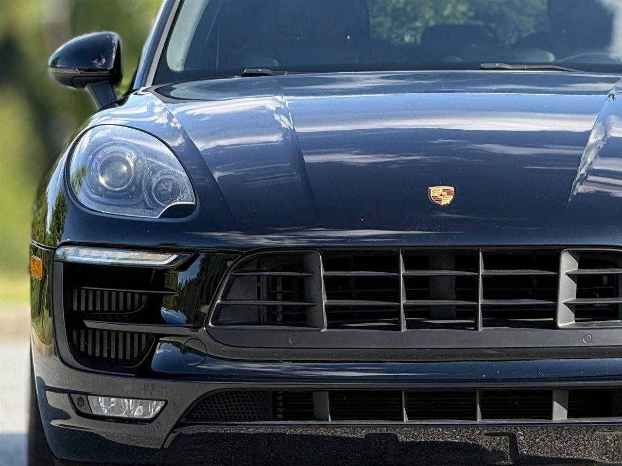 Porsche Macan  2017