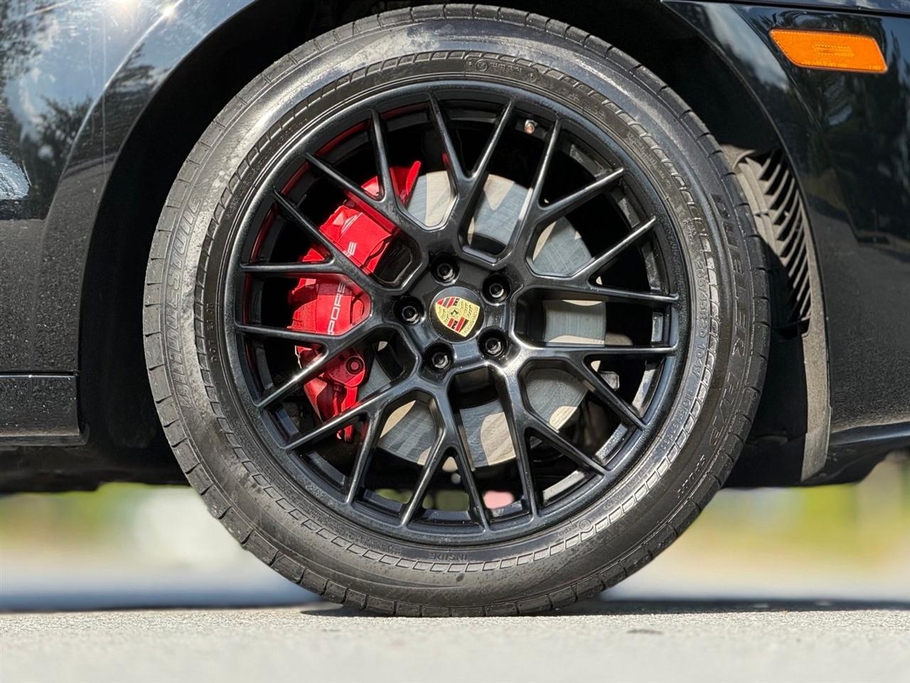 Porsche Macan  2017
