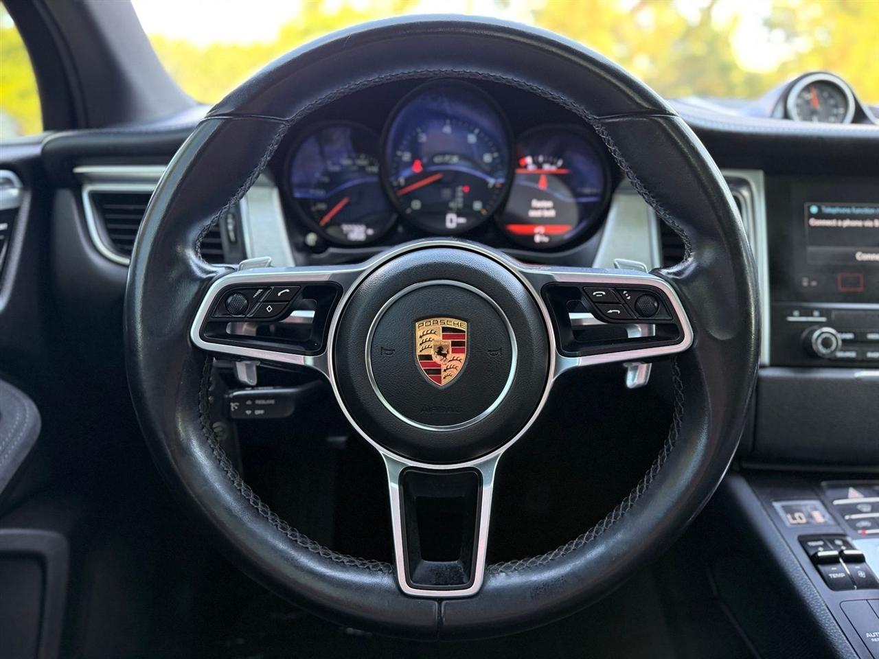 Porsche Macan  2017