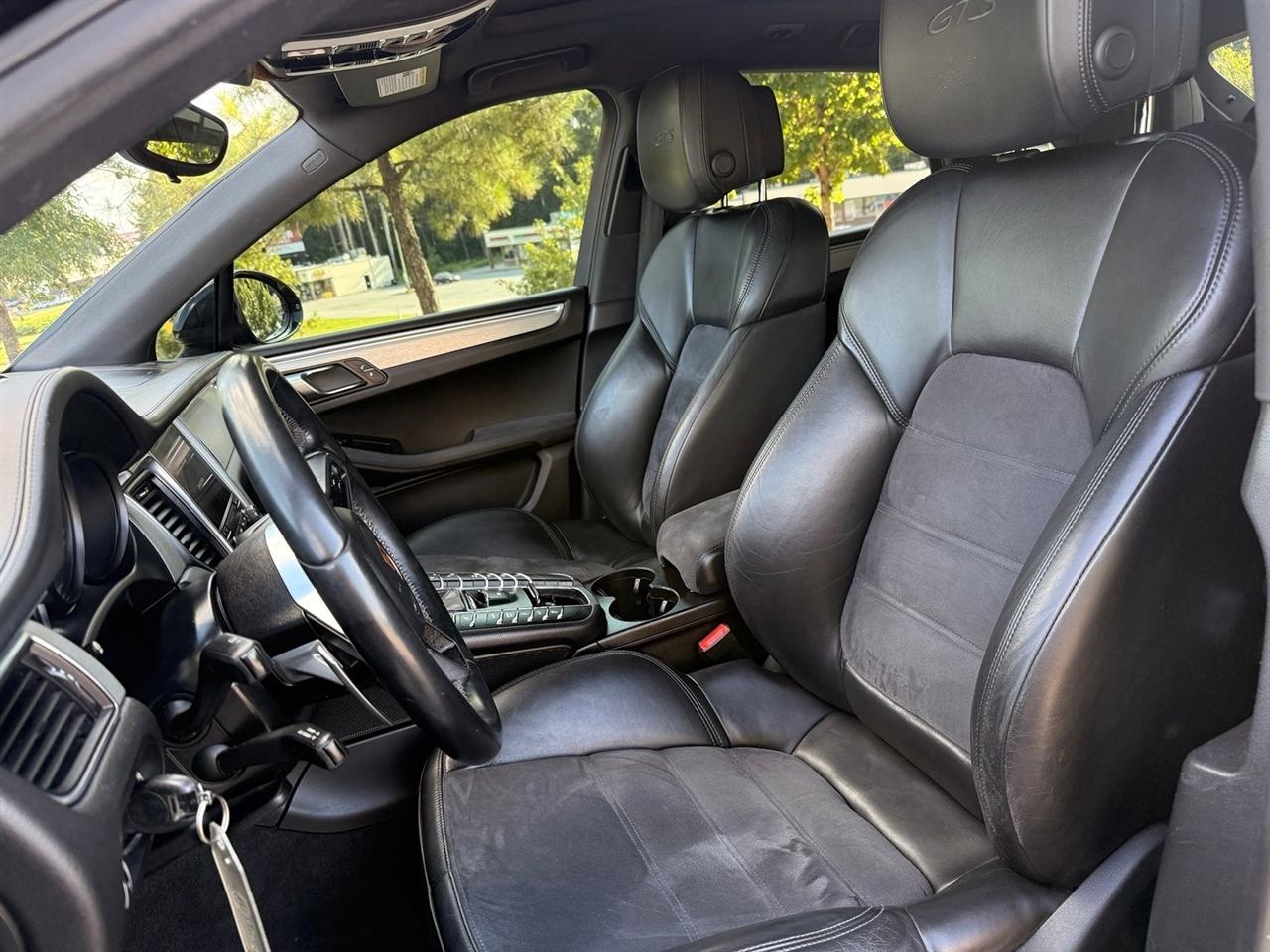 Porsche Macan  2017