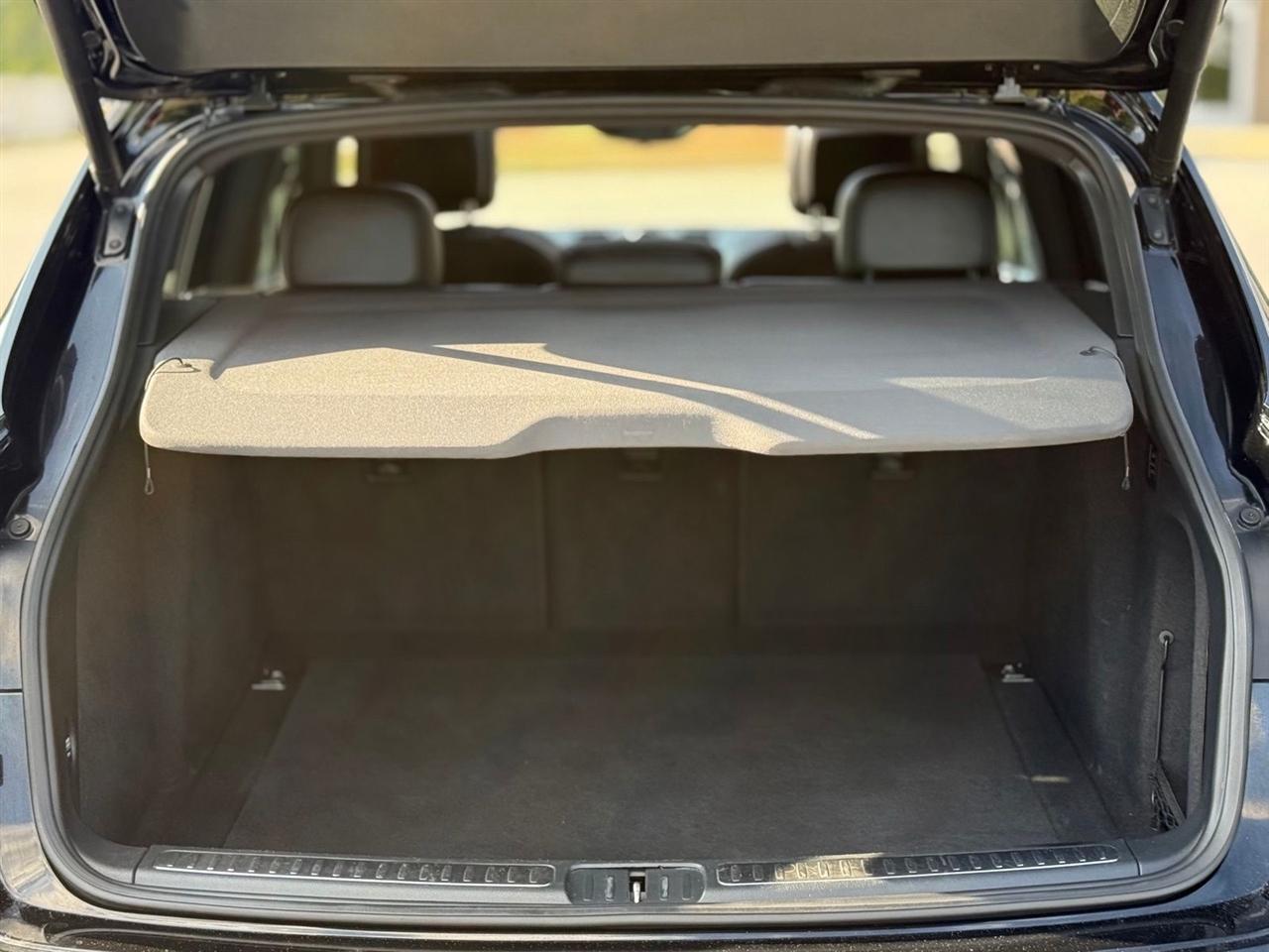 Porsche Macan  2017