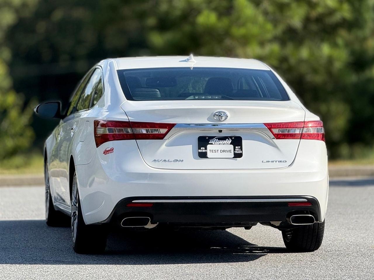 Toyota Avalon  2016