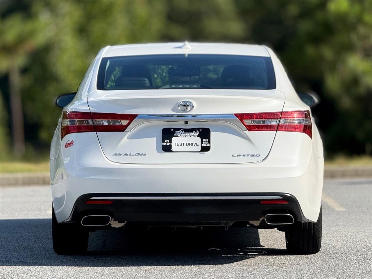 Toyota Avalon  2016