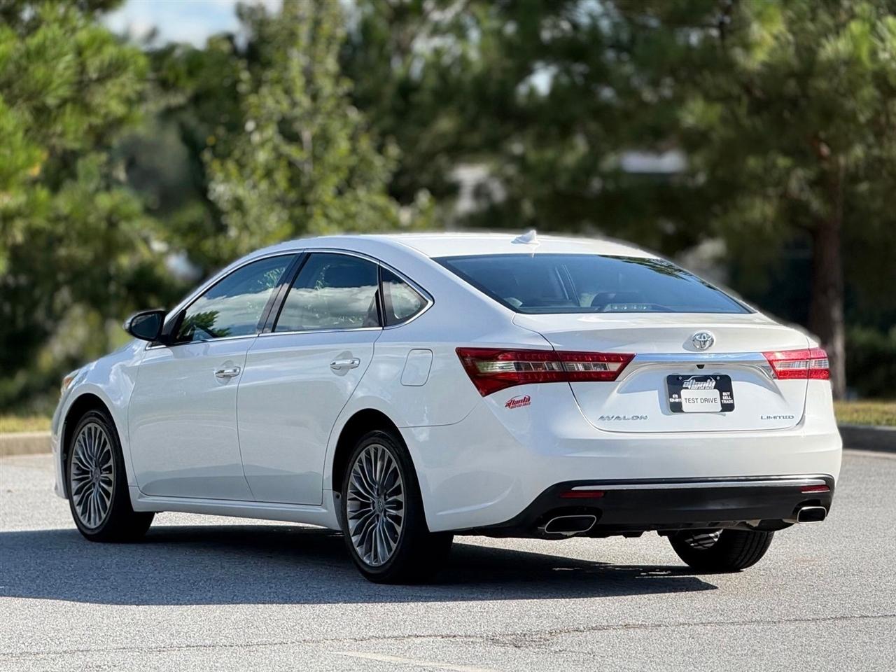 Toyota Avalon  2016