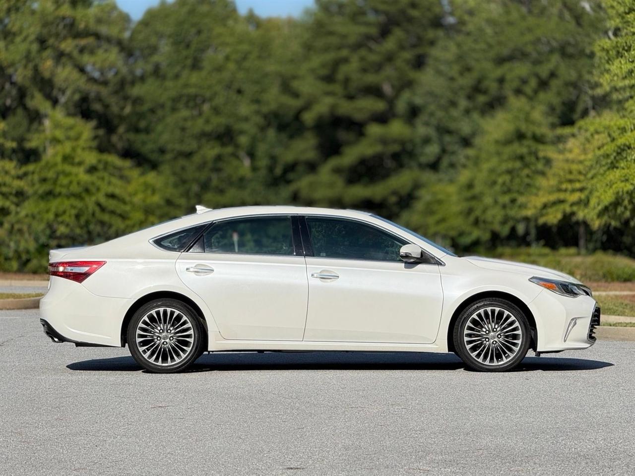 Toyota Avalon  2016