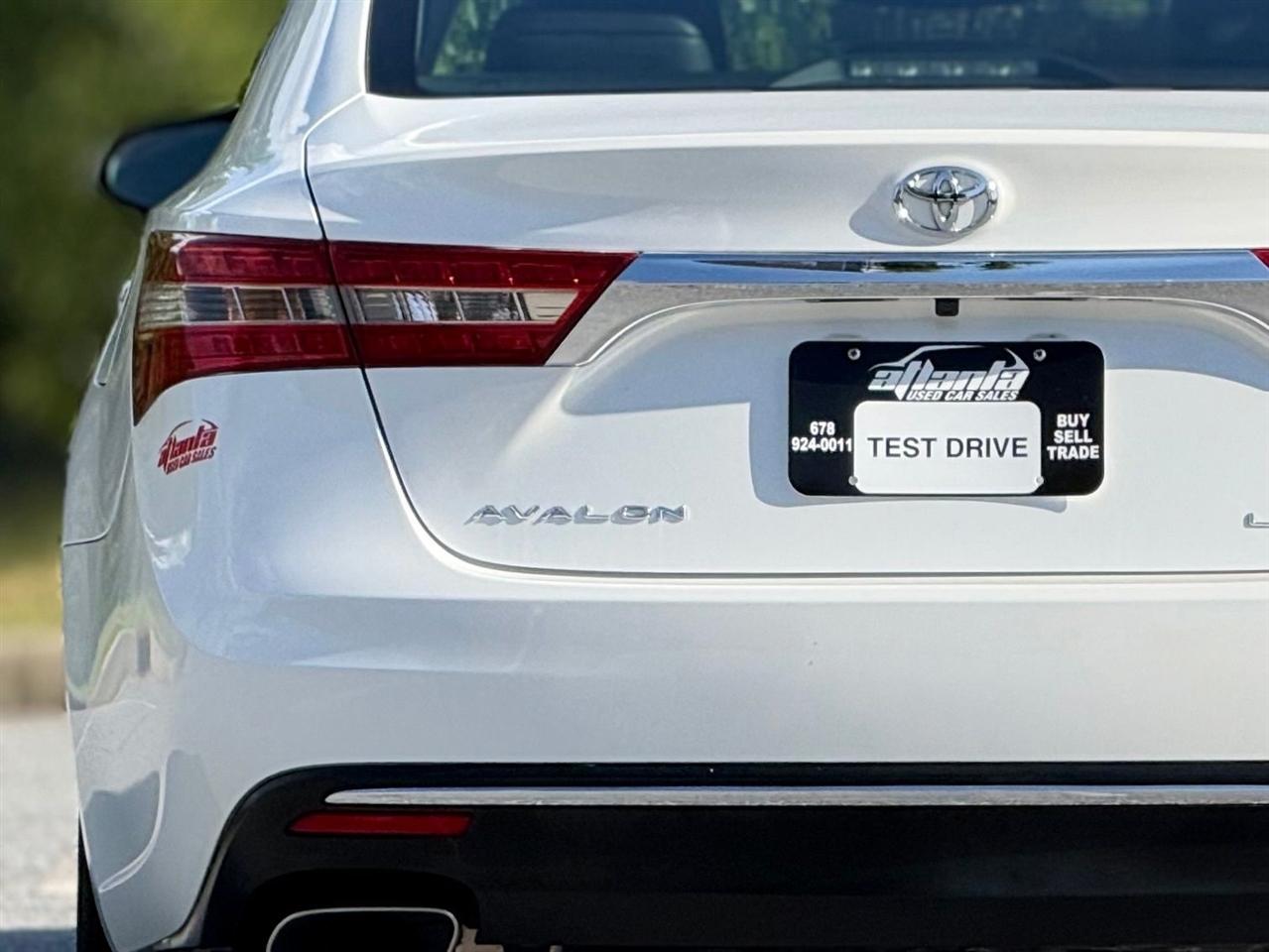 Toyota Avalon  2016