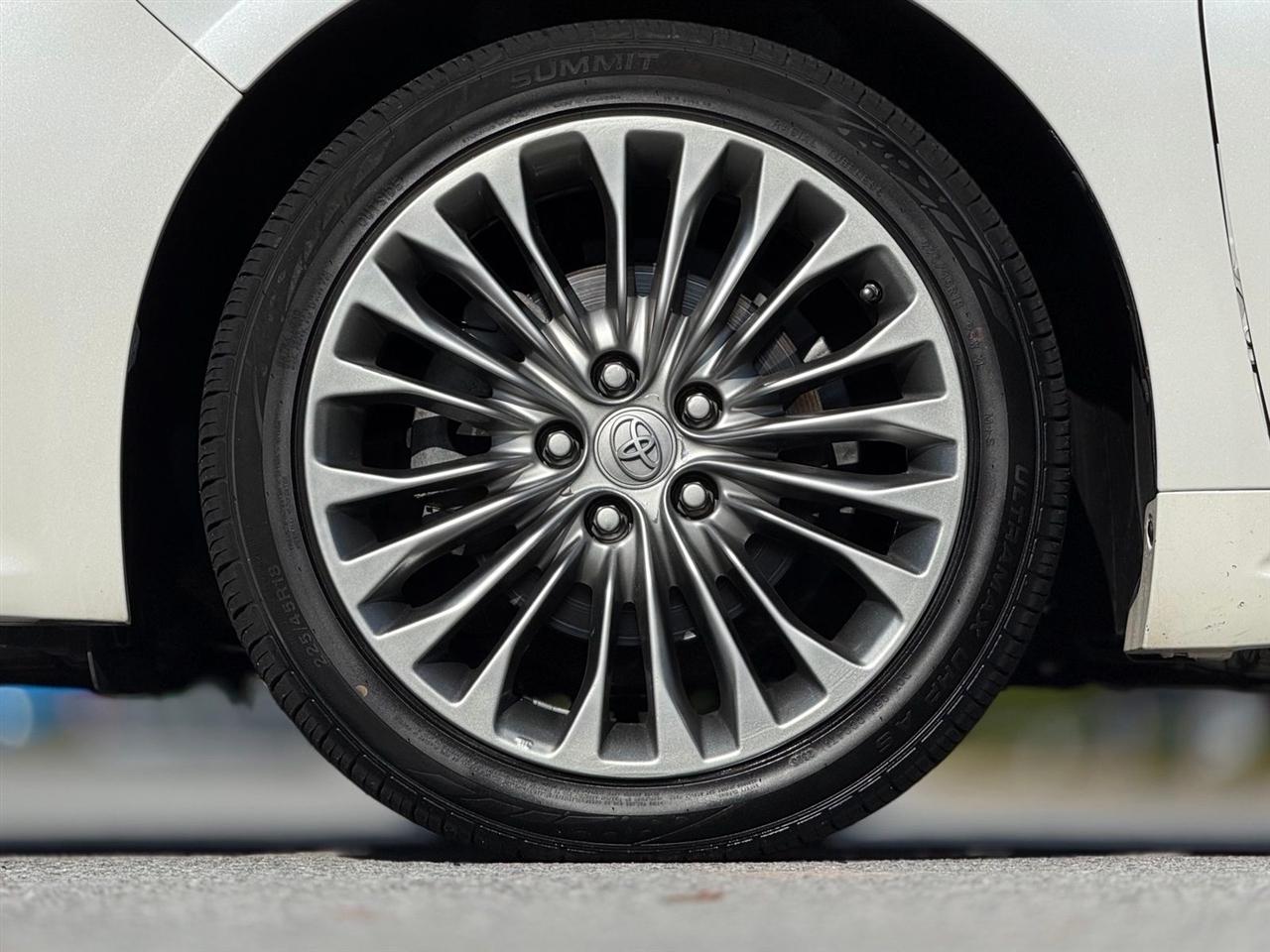 Toyota Avalon  2016