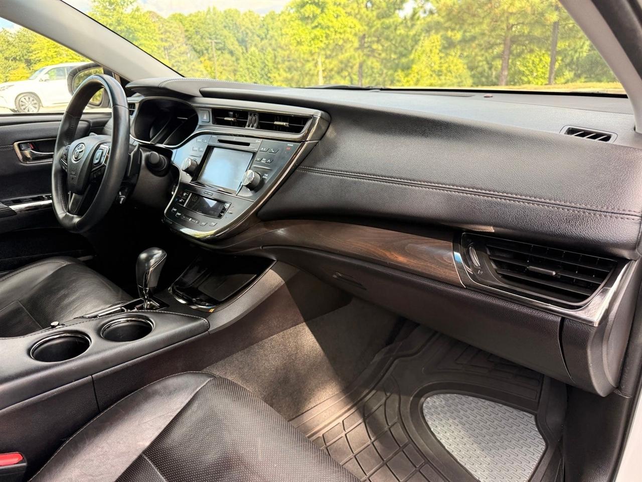 Toyota Avalon  2016