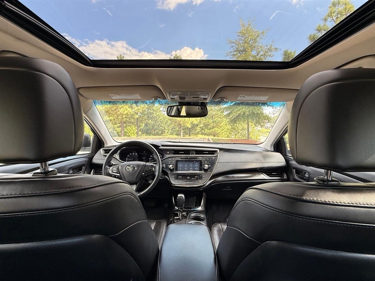 Toyota Avalon  2016