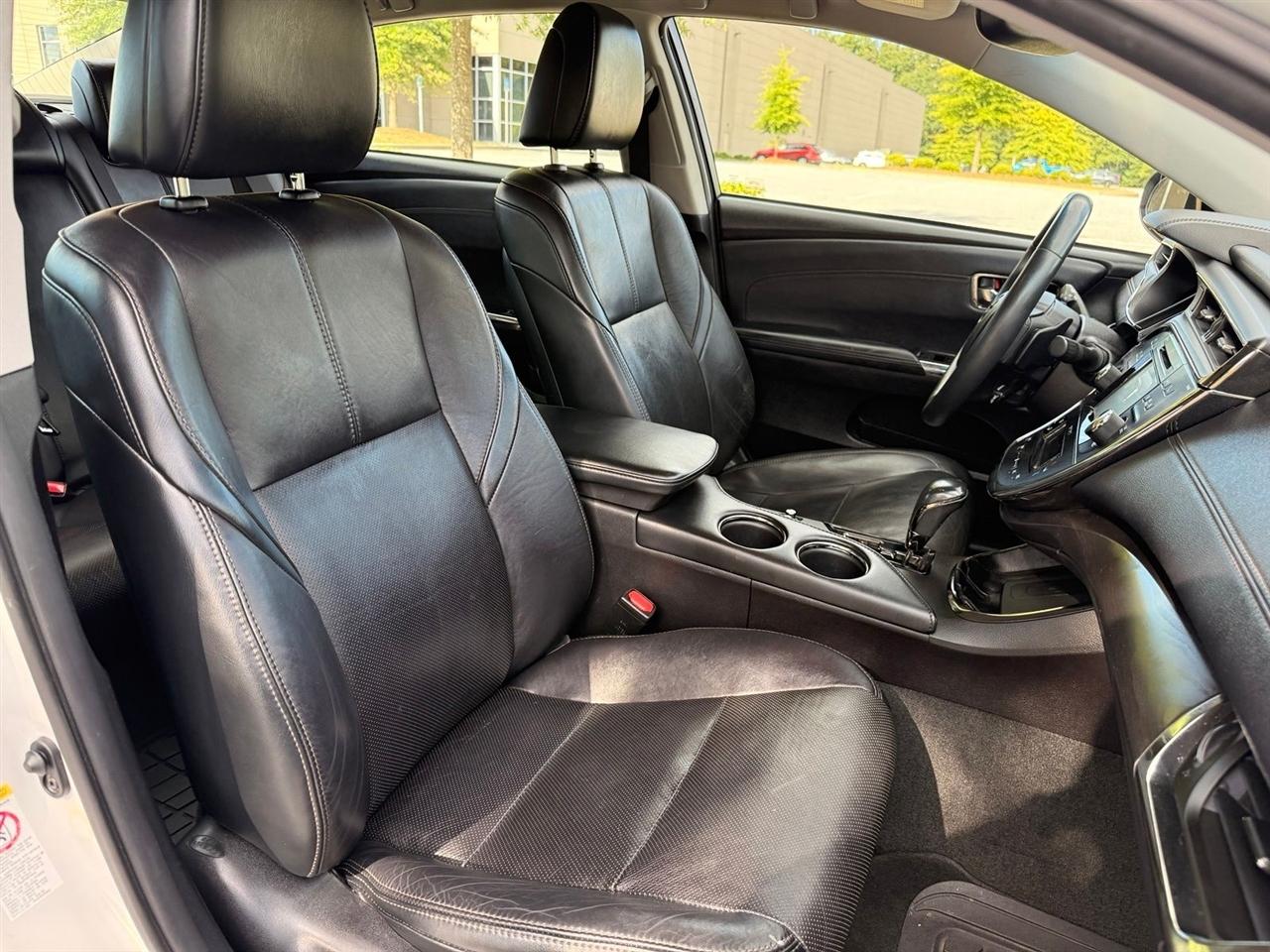 Toyota Avalon  2016