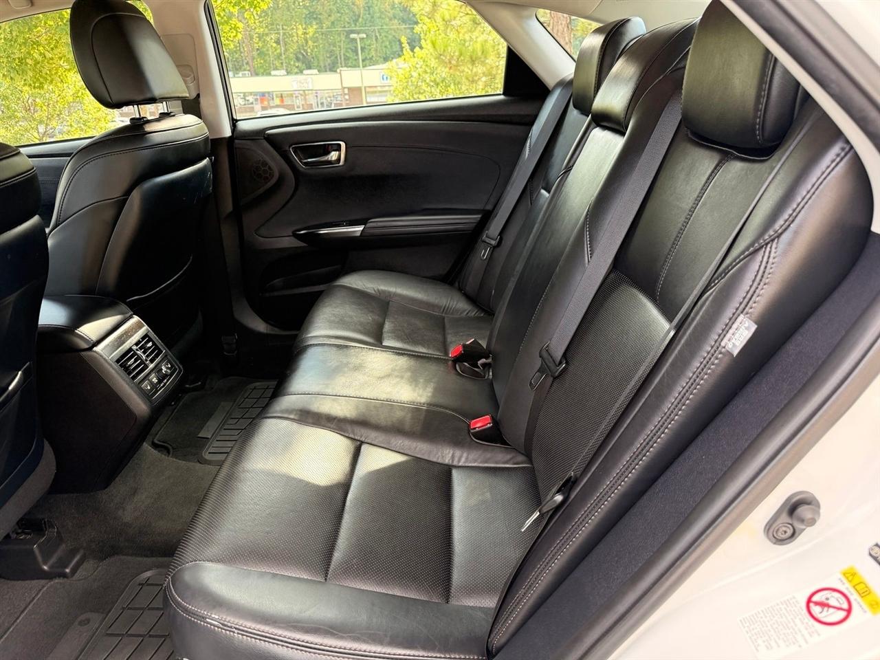 Toyota Avalon  2016