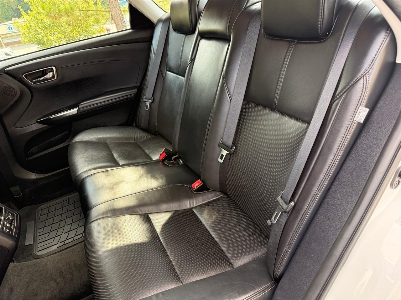 Toyota Avalon  2016