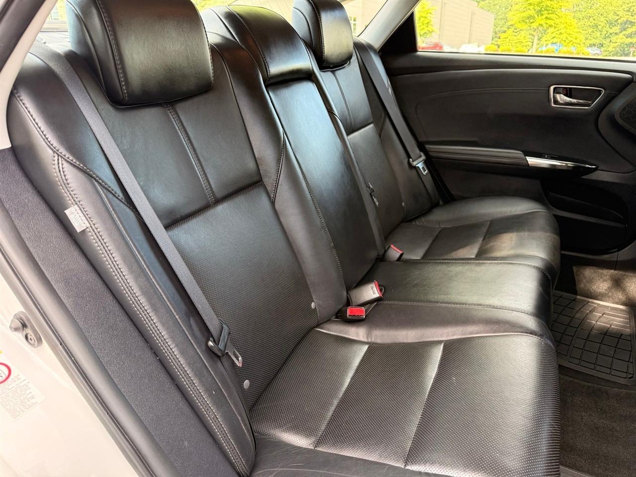 Toyota Avalon  2016