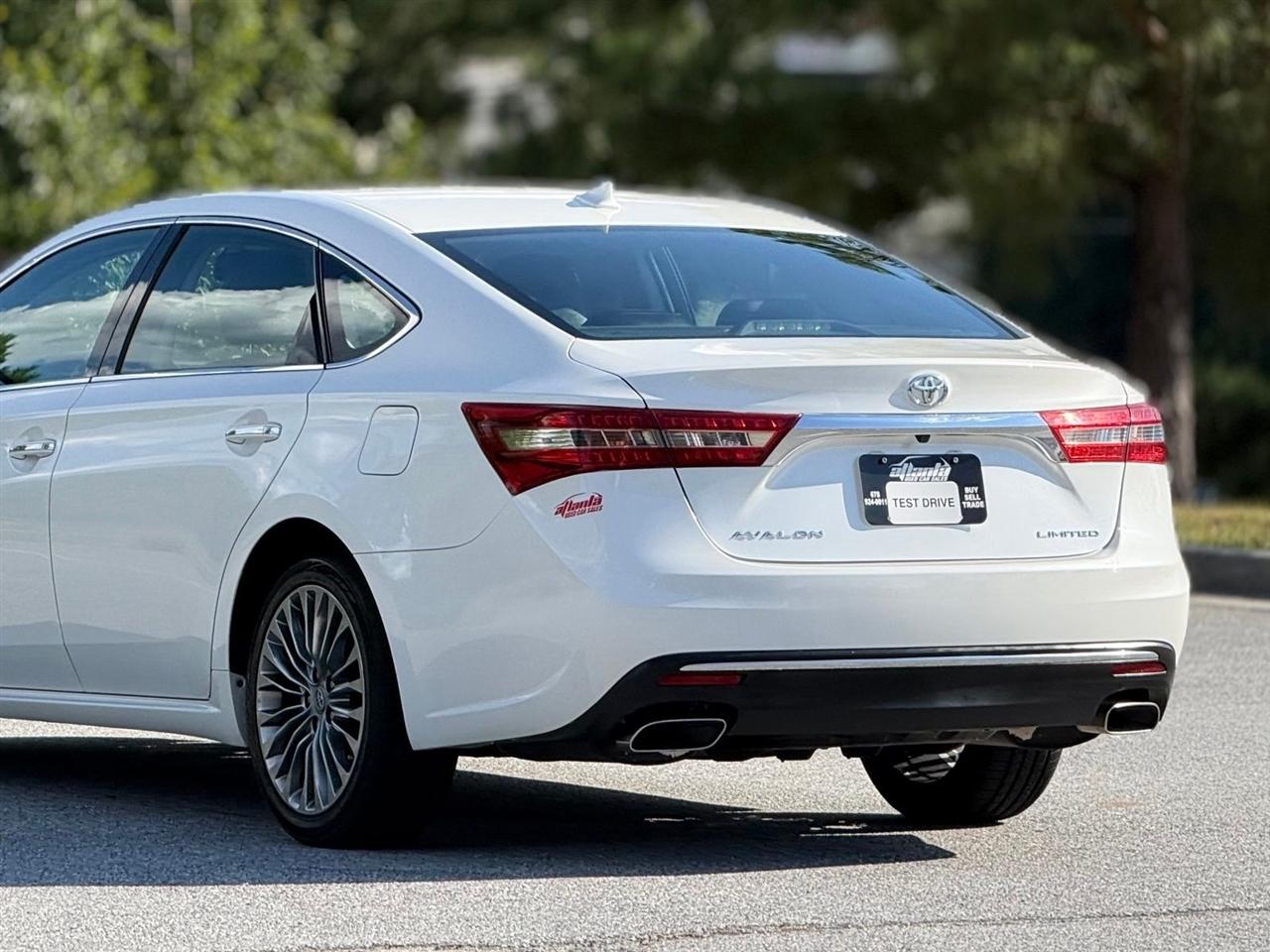 Toyota Avalon  2016