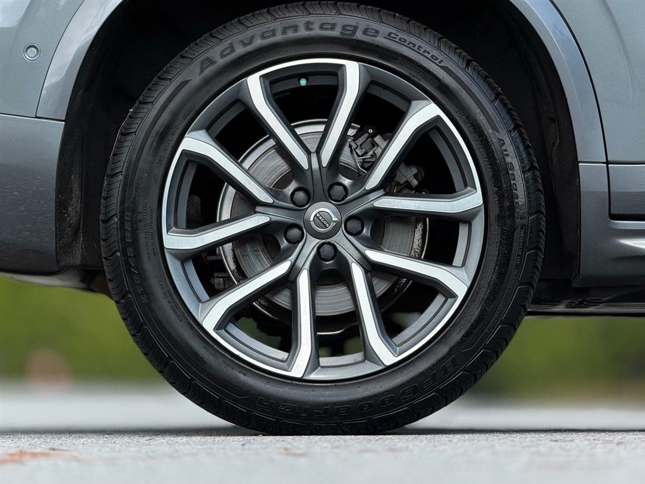Volvo XC90  2019