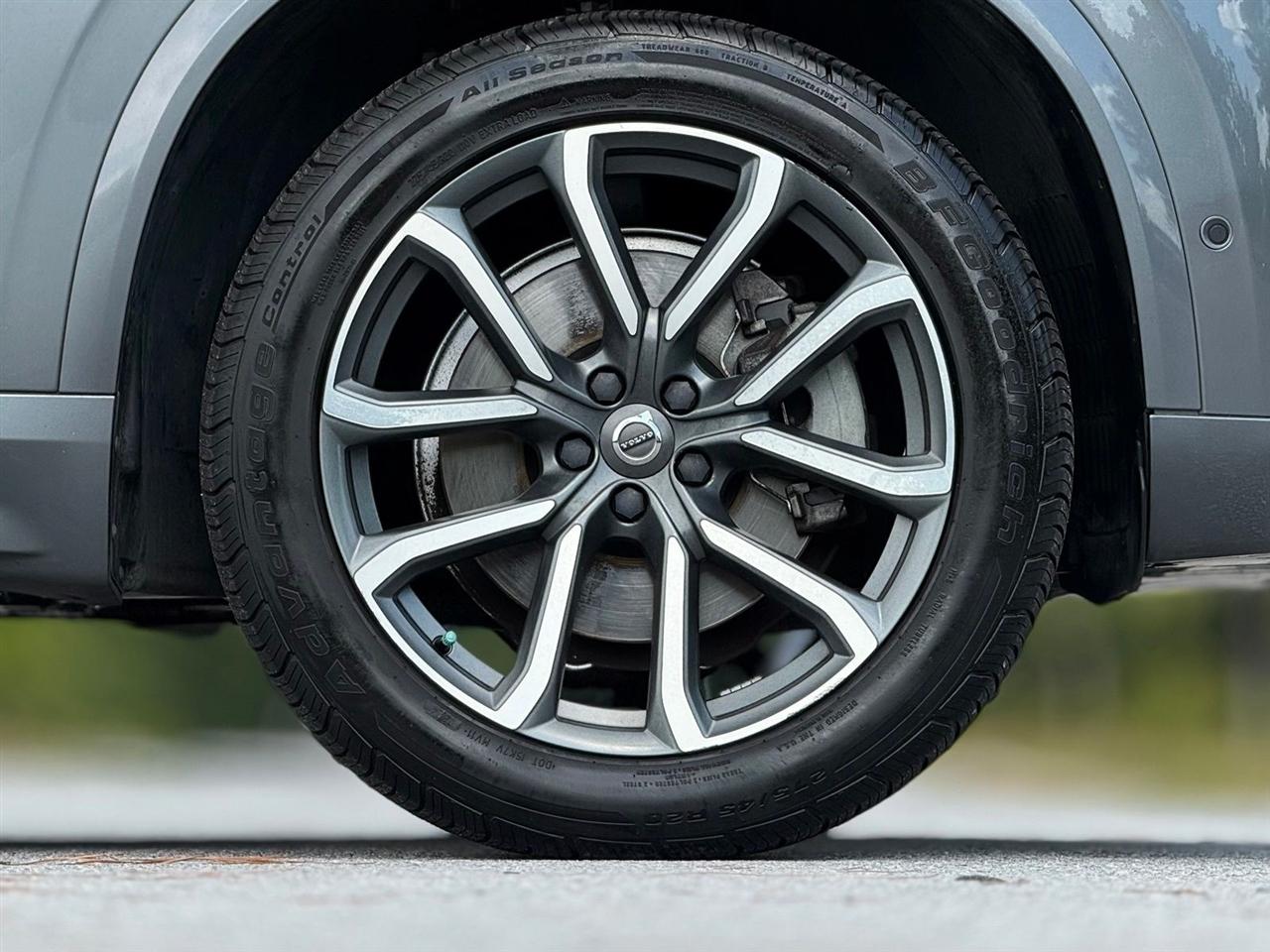 Volvo XC90  2019