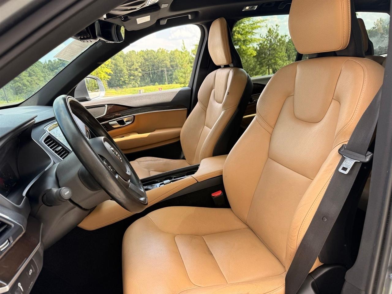 Volvo XC90  2019