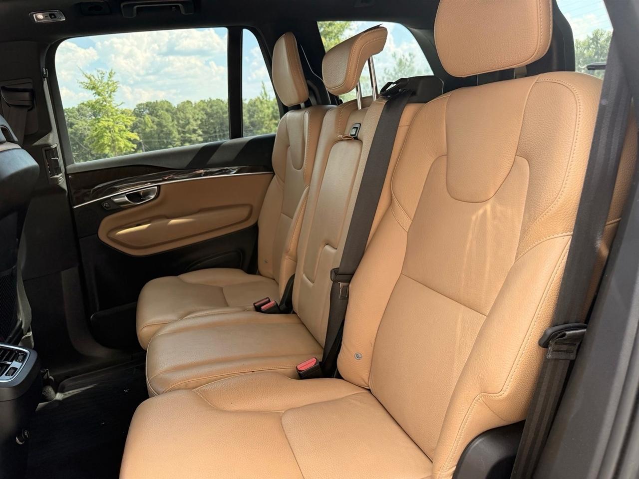 Volvo XC90  2019