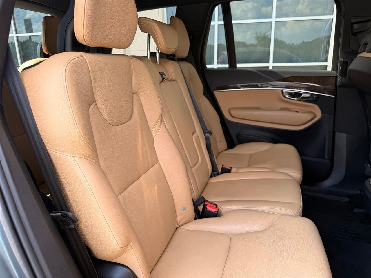 Volvo XC90  2019