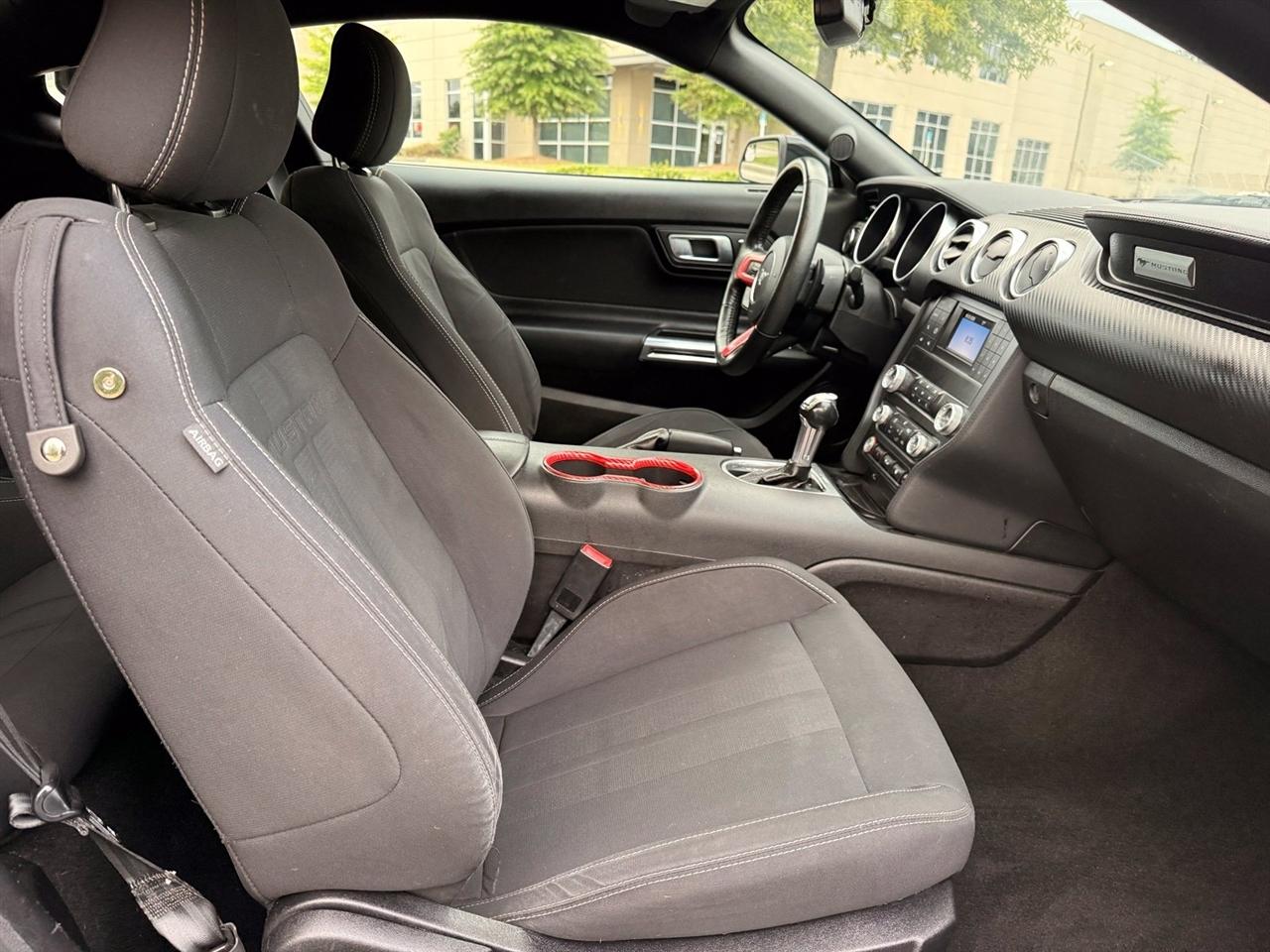 Ford Mustang  2019