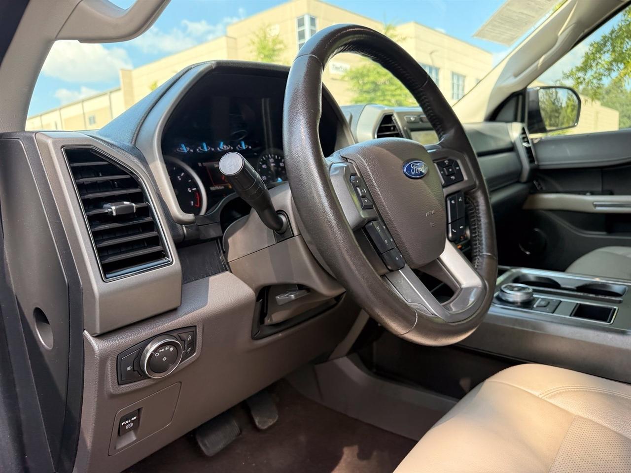 Ford Expedition photo 22