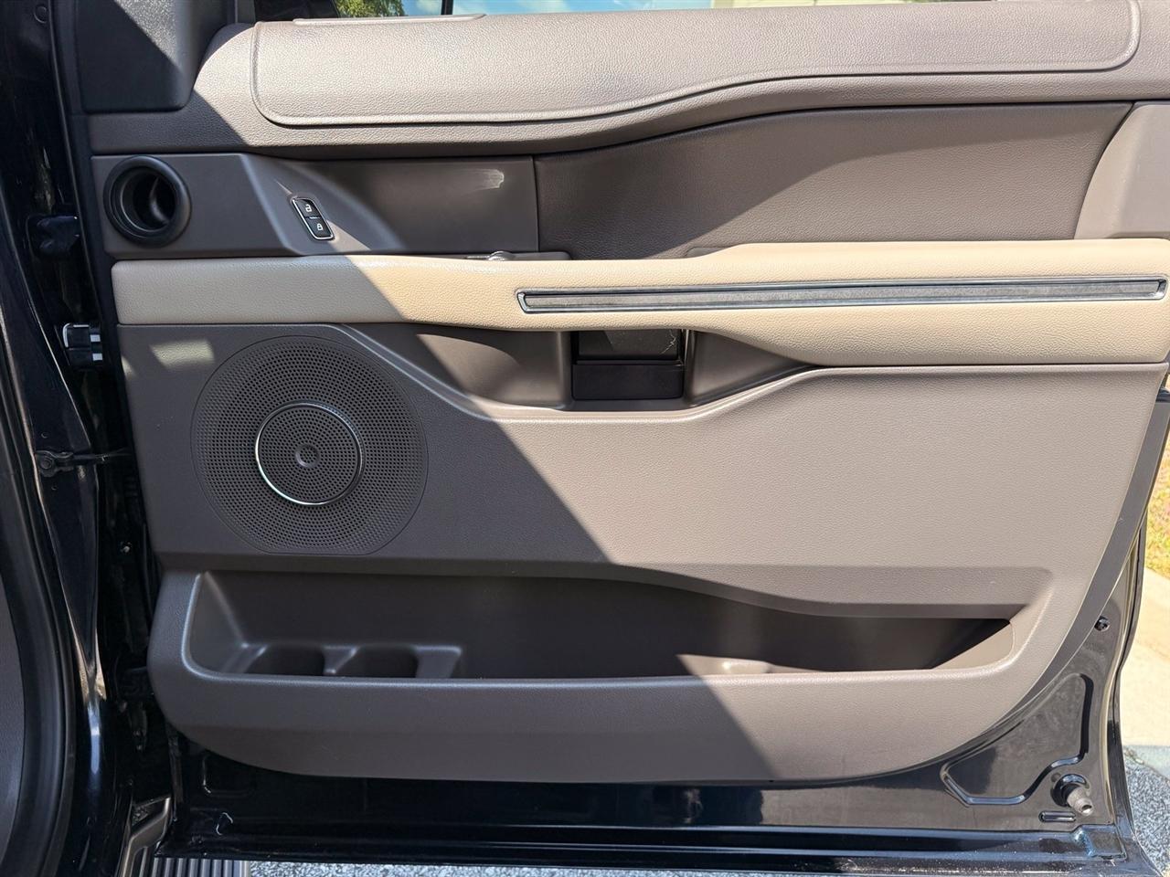 Ford Expedition photo 44