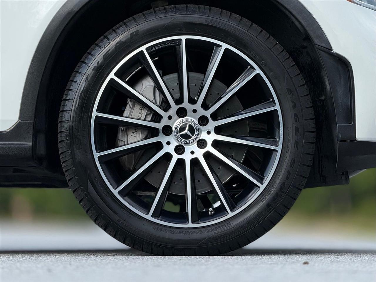 Mercedes-Benz GLC  2020