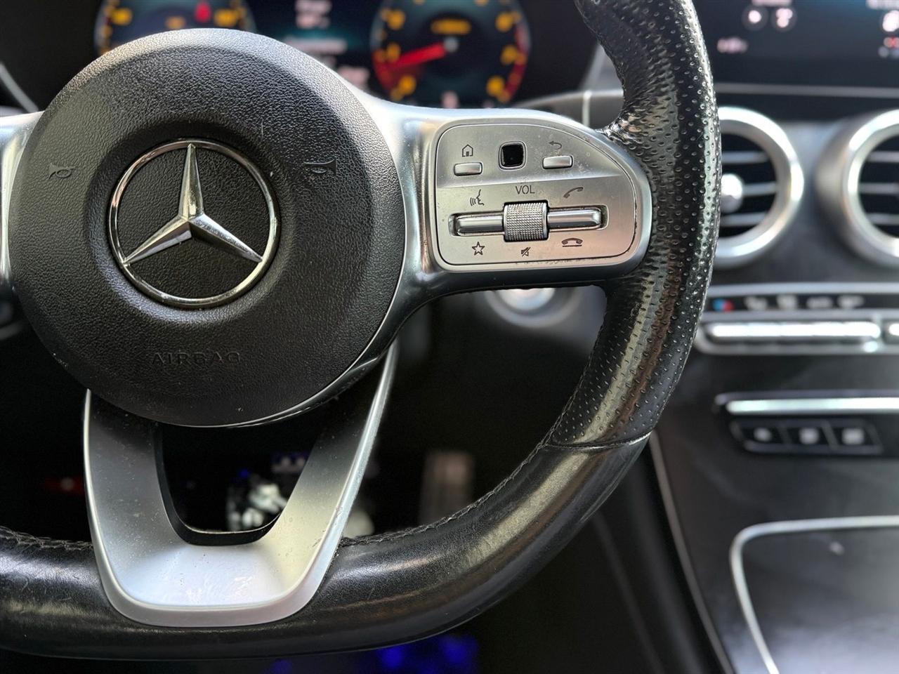 Mercedes-Benz GLC  2020