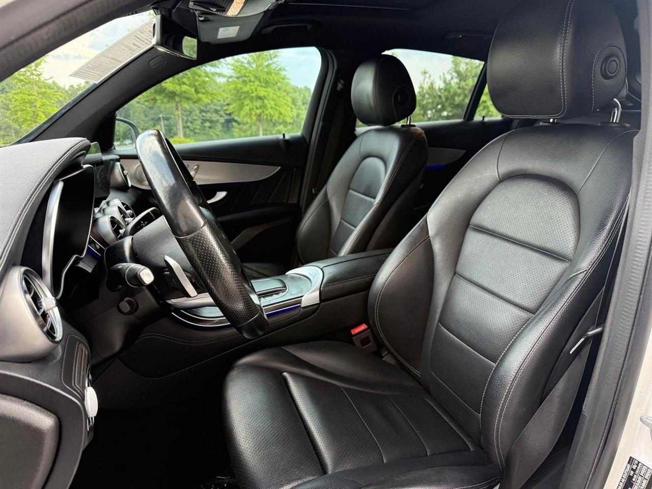 Mercedes-Benz GLC  2020