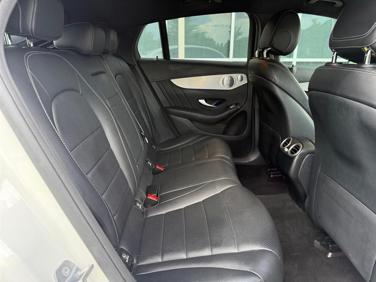 Mercedes-Benz GLC  2020