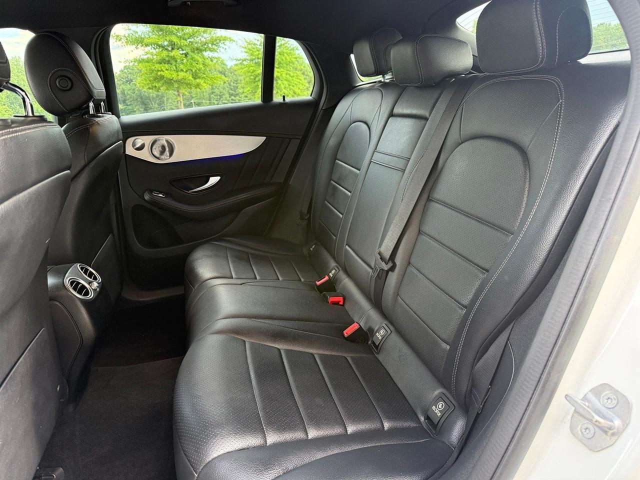 Mercedes-Benz GLC  2020