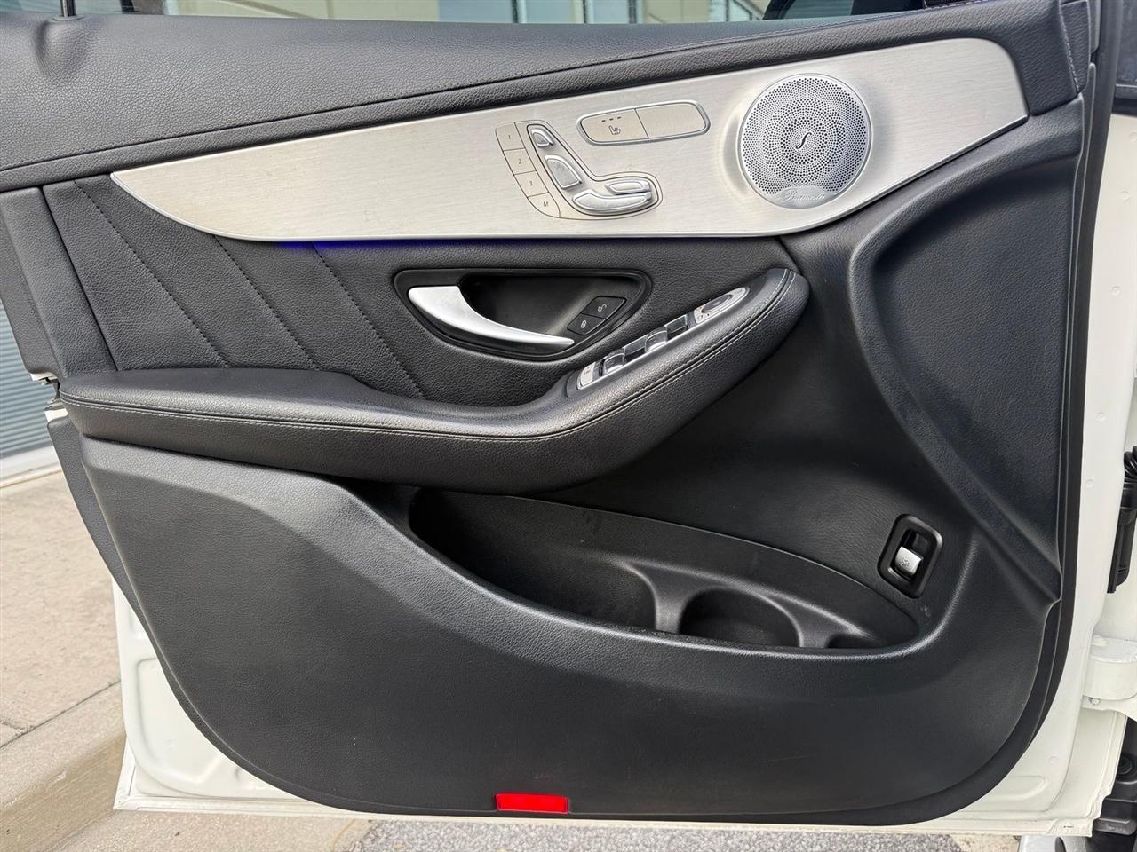 Mercedes-Benz GLC  2020