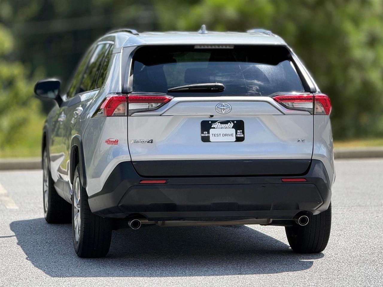 Toyota RAV4  2021