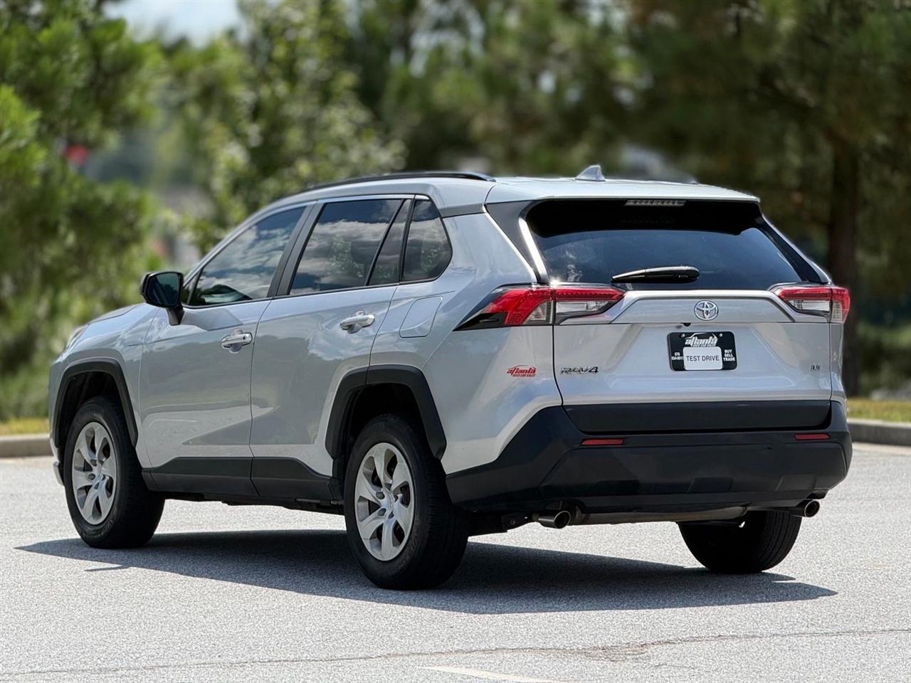 Toyota RAV4  2021