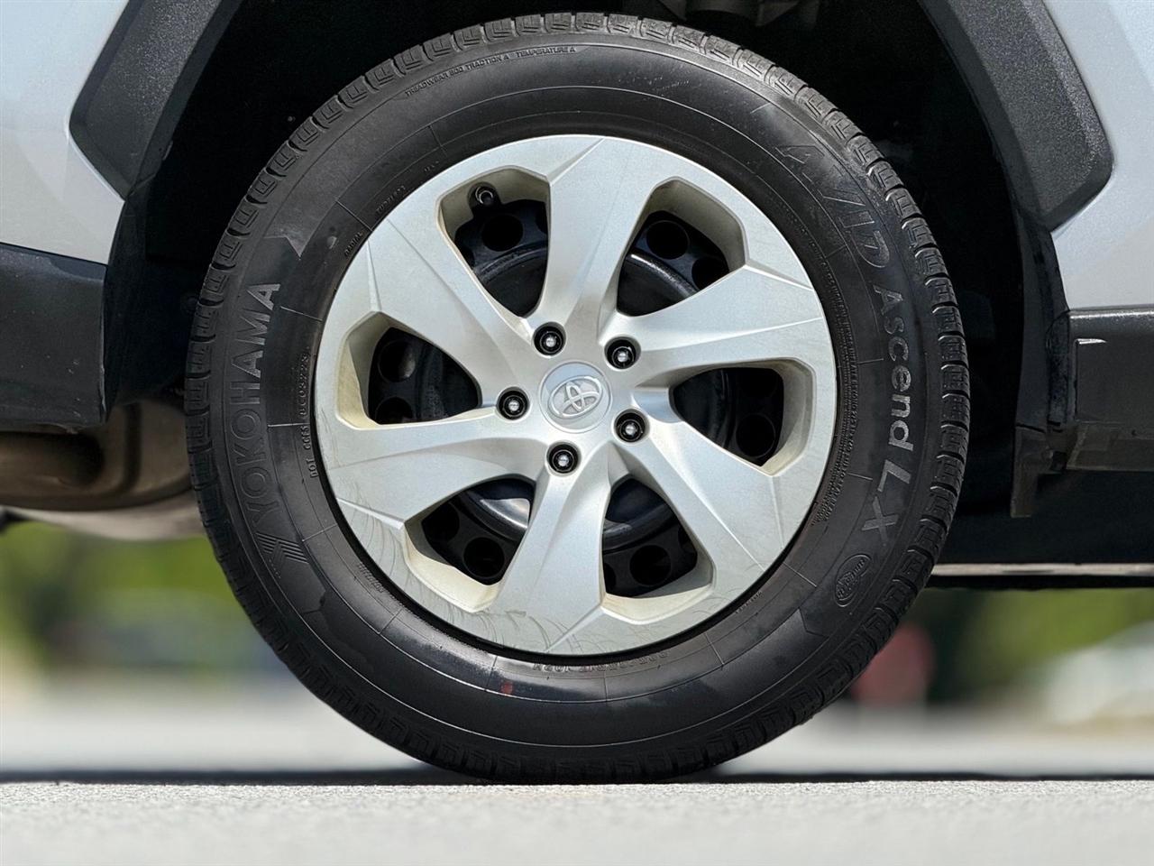 Toyota RAV4  2021
