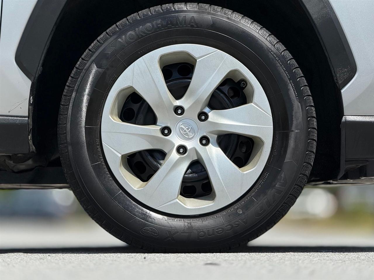 Toyota RAV4  2021