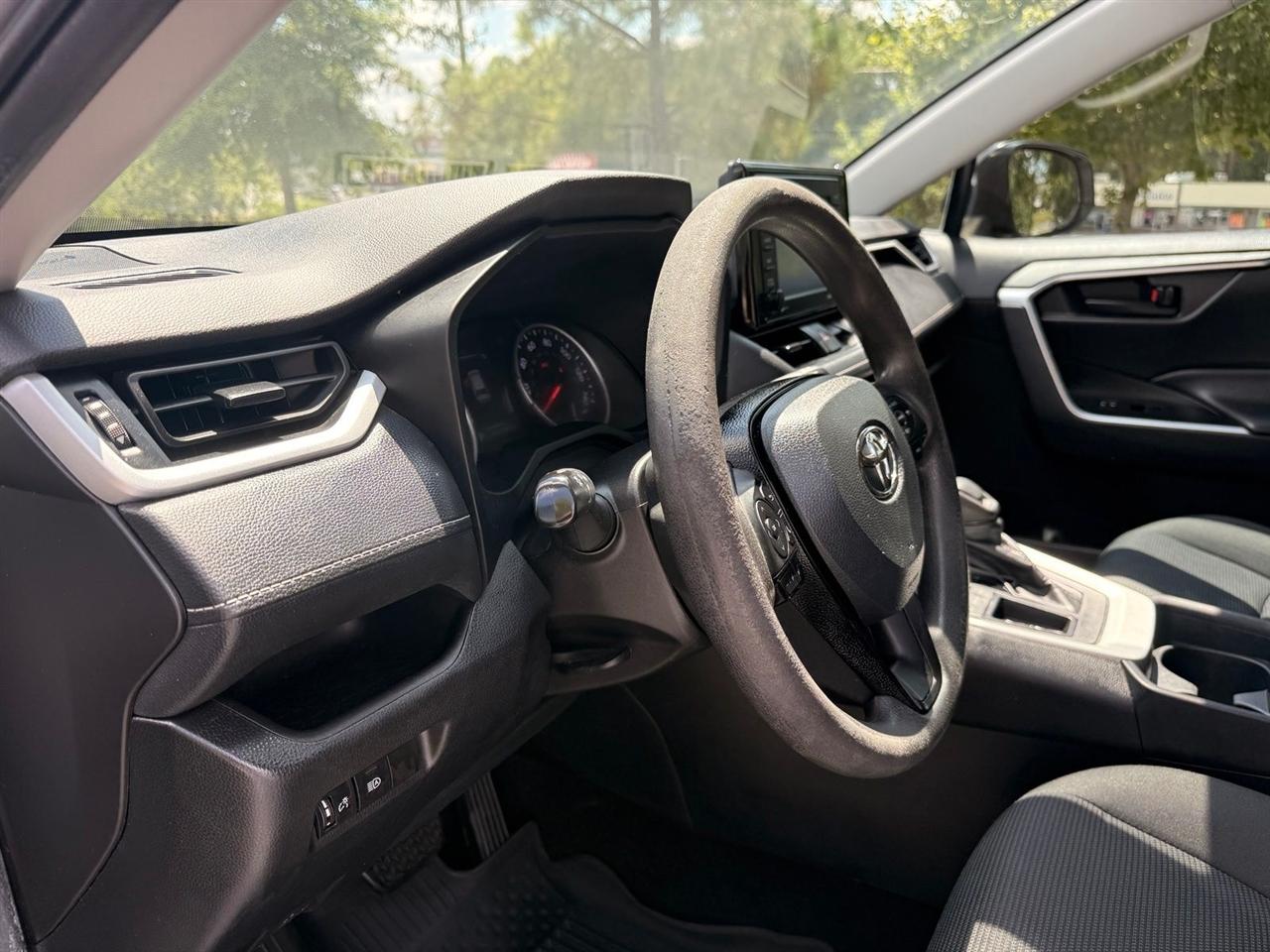 Toyota RAV4  2021