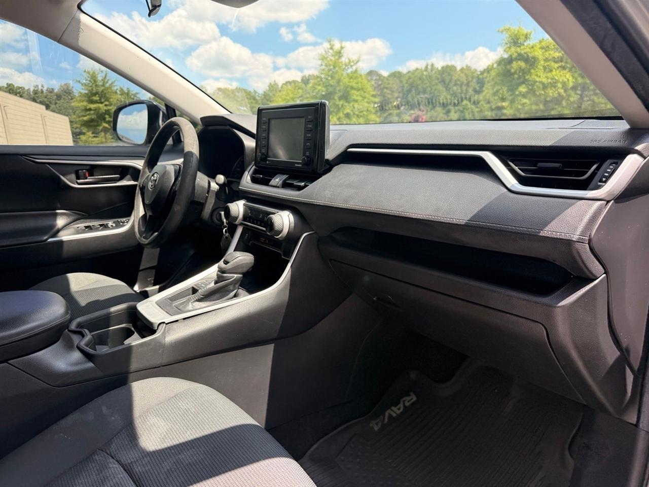 Toyota RAV4  2021