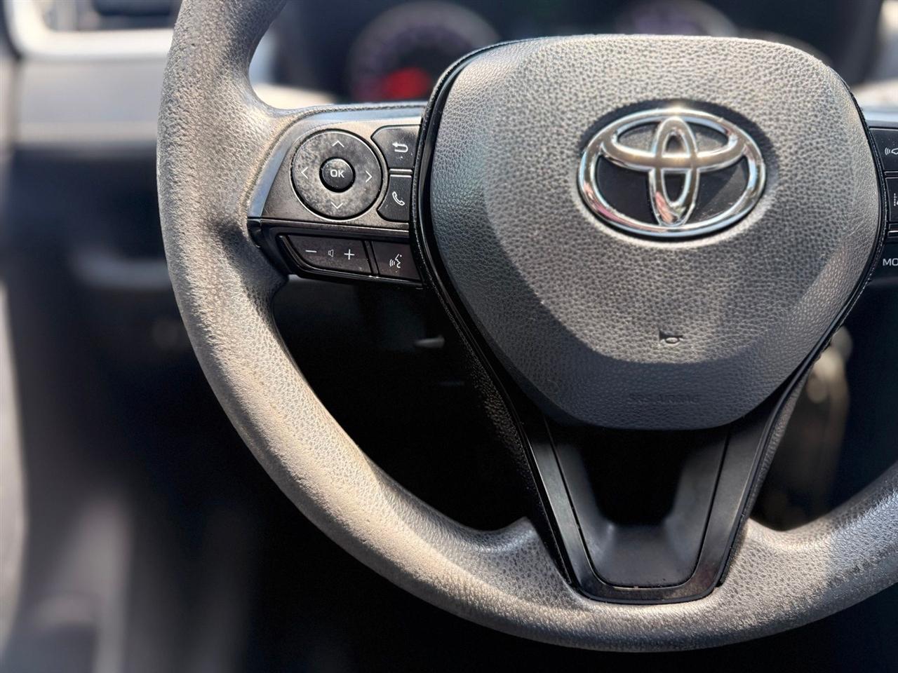 Toyota RAV4  2021
