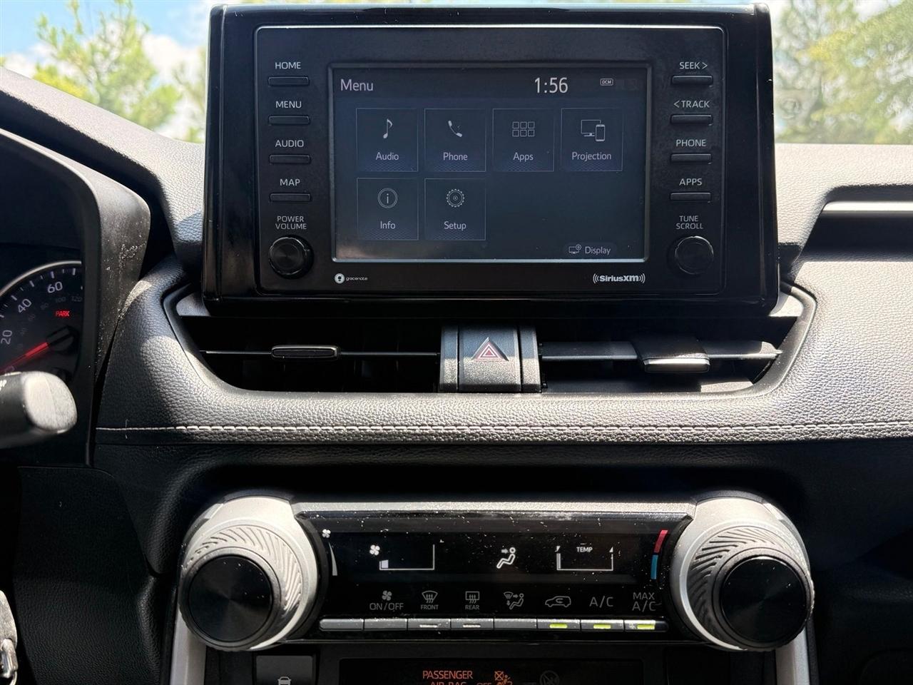 Toyota RAV4  2021