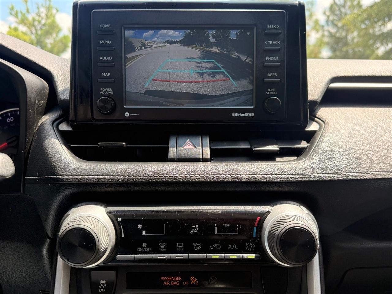 Toyota RAV4  2021