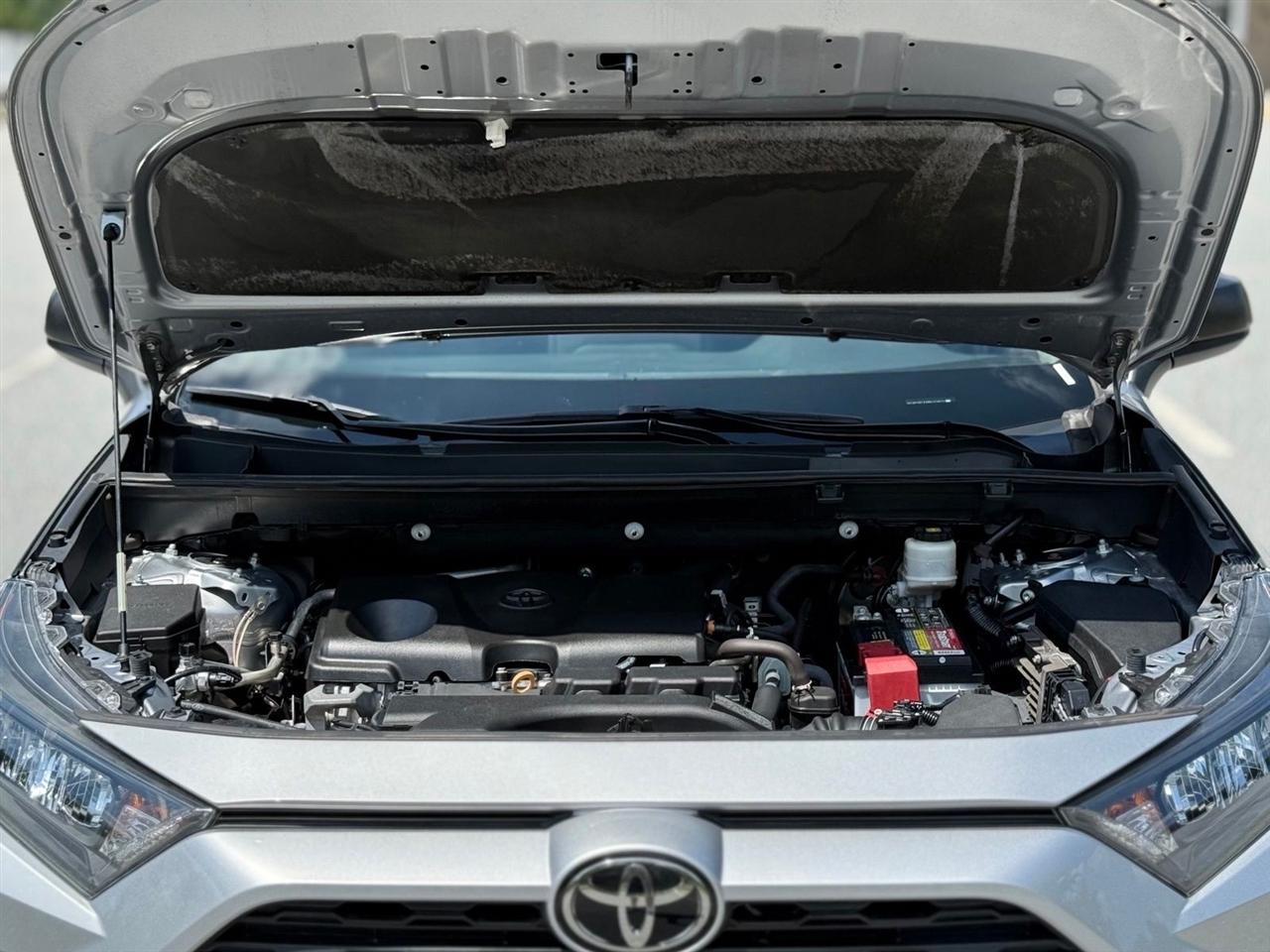 Toyota RAV4  2021