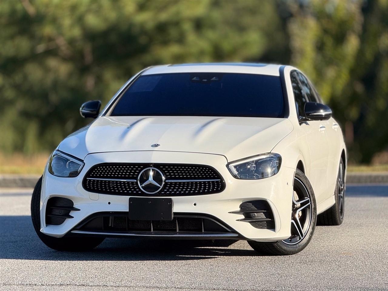 Mercedes-Benz E-Class  2022