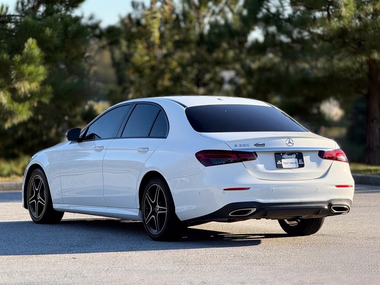 Mercedes-Benz E-Class  2022