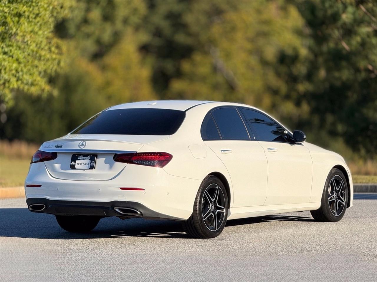 Mercedes-Benz E-Class  2022